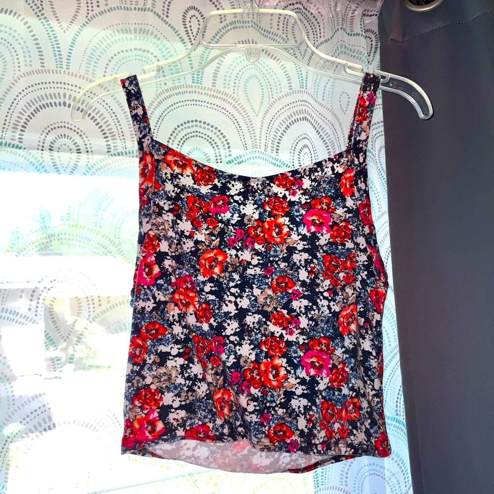 Cropped Tank Top